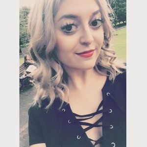 Meet your Posher, Henna